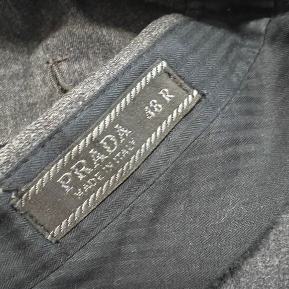Prada 100% Wool Gray Trousers Classic Straight-Leg Design Size 48R L - Picture 9 of 12